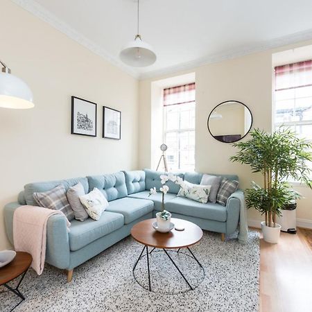 Bright And Modern 2 Bed Apartment エディンバラ エクステリア 写真