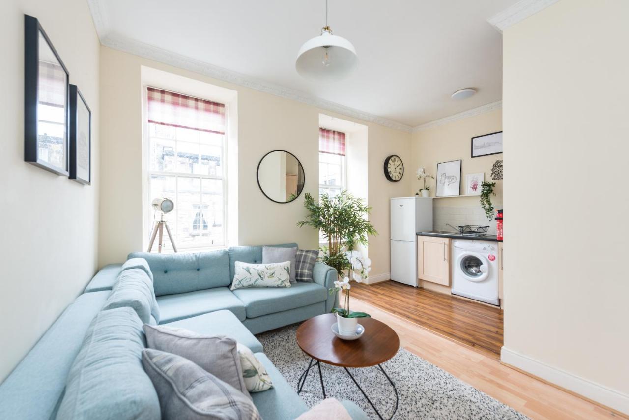 Bright And Modern 2 Bed Apartment エディンバラ エクステリア 写真