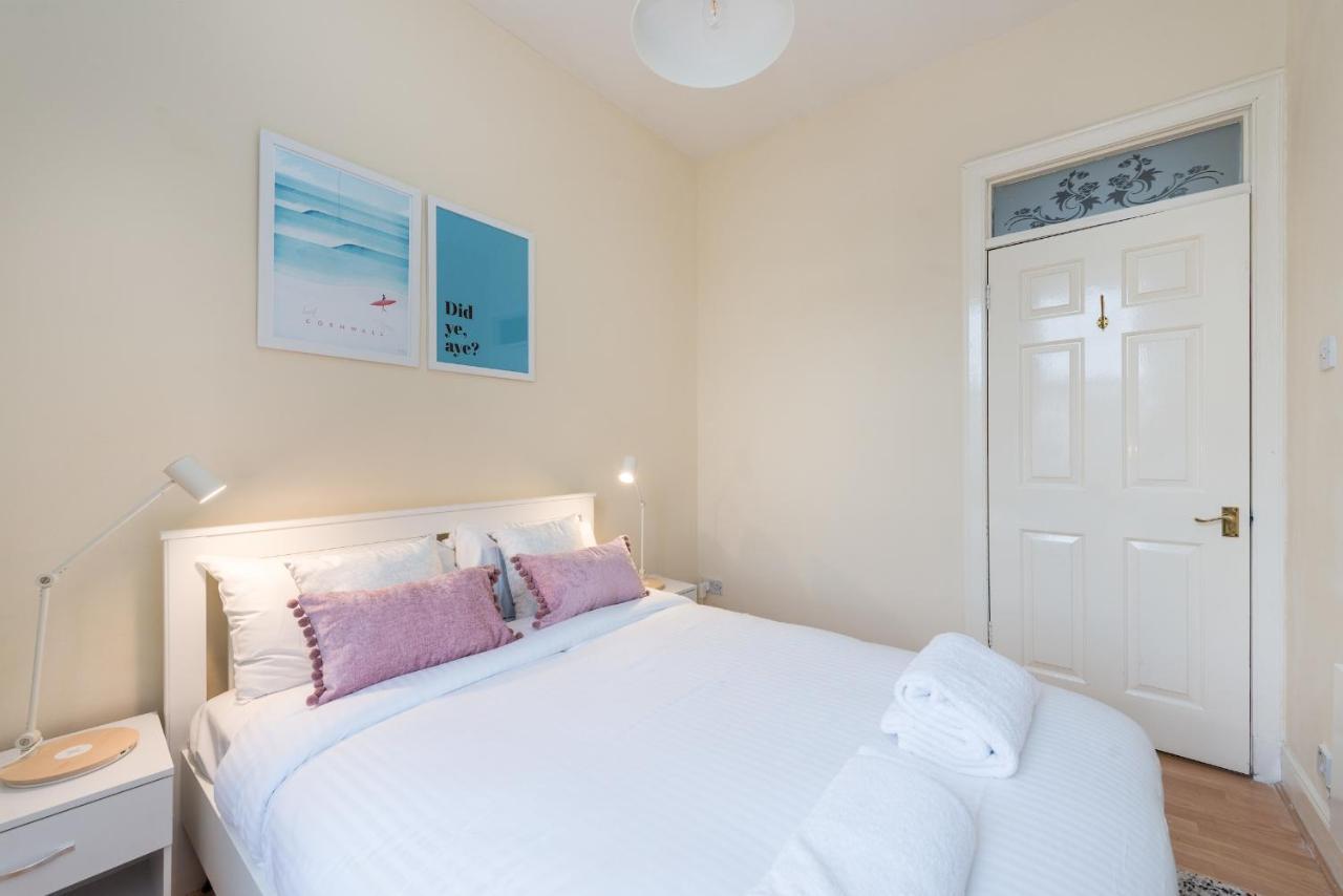 Bright And Modern 2 Bed Apartment エディンバラ エクステリア 写真