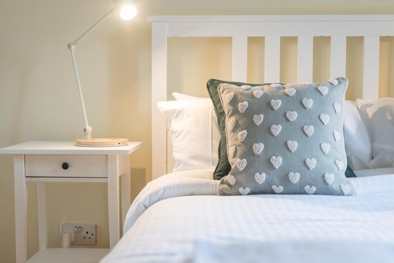 Bright And Modern 2 Bed Apartment エディンバラ エクステリア 写真