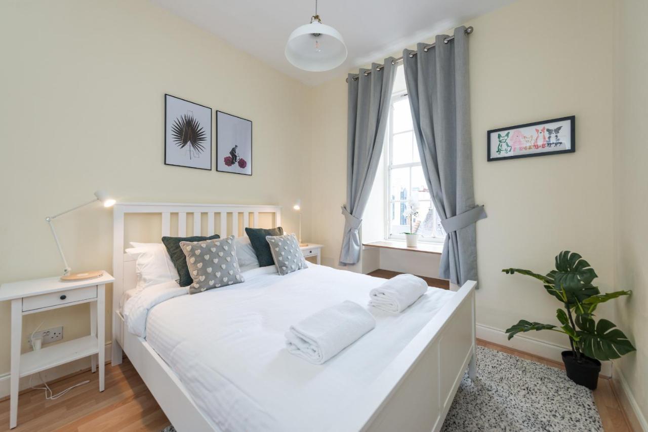 Bright And Modern 2 Bed Apartment エディンバラ エクステリア 写真