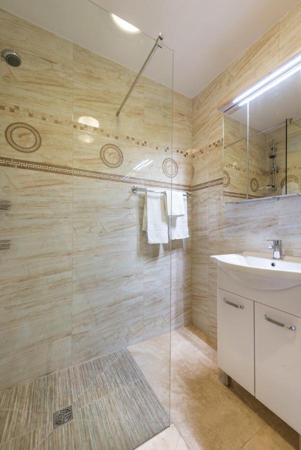Bright And Modern 2 Bed Apartment エディンバラ エクステリア 写真